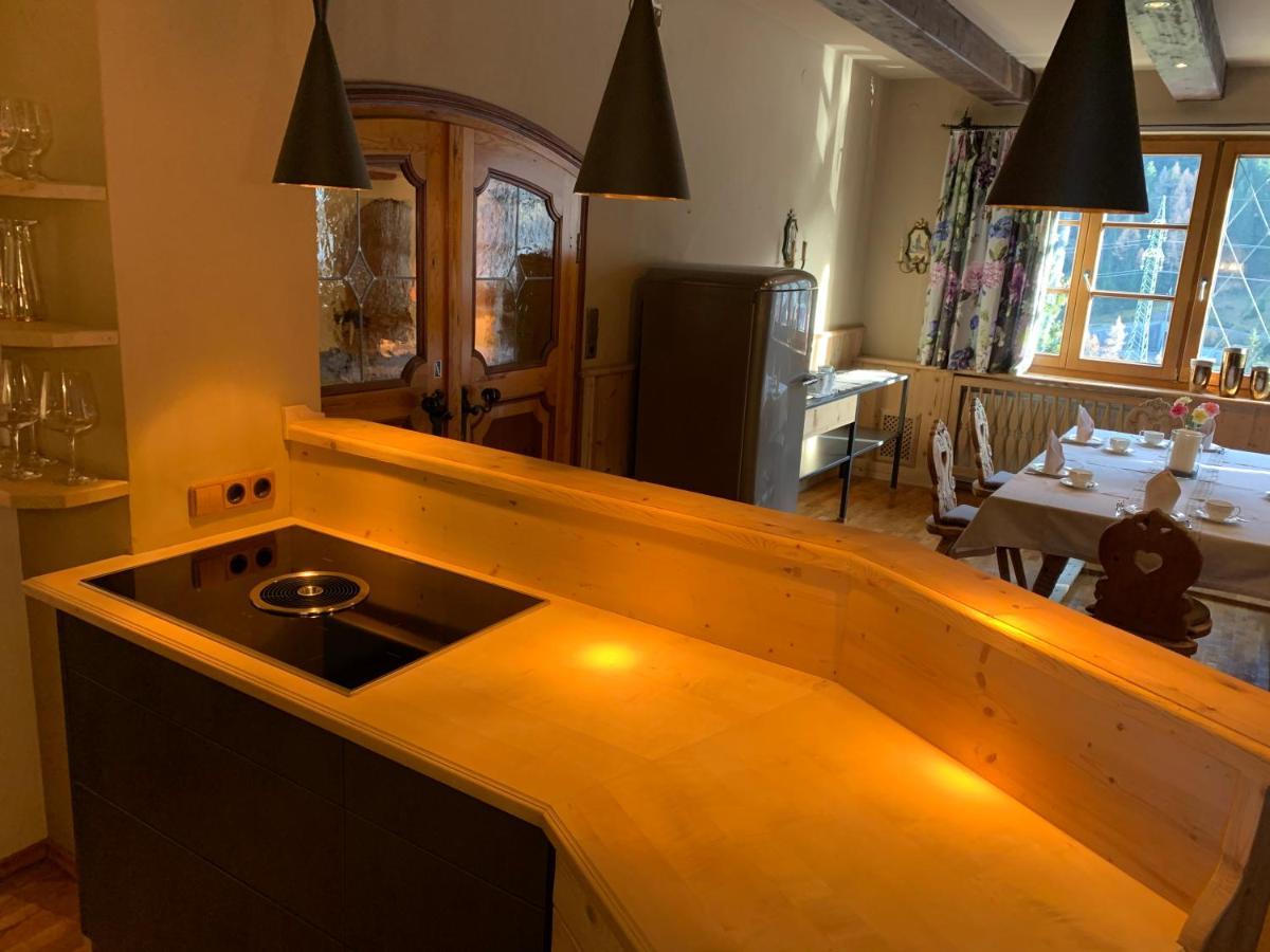 Chalet Brunnenhof 장크트안톤암아를베르크 외부 사진