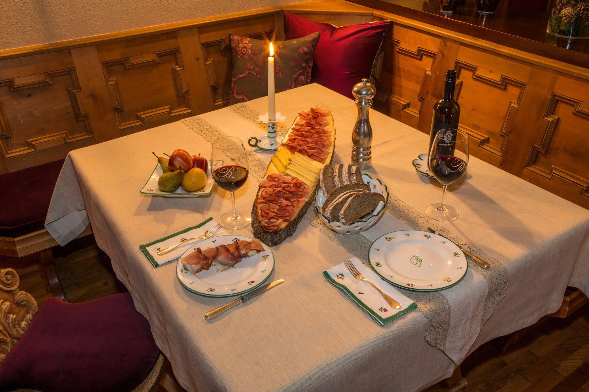 Chalet Brunnenhof 장크트안톤암아를베르크 외부 사진