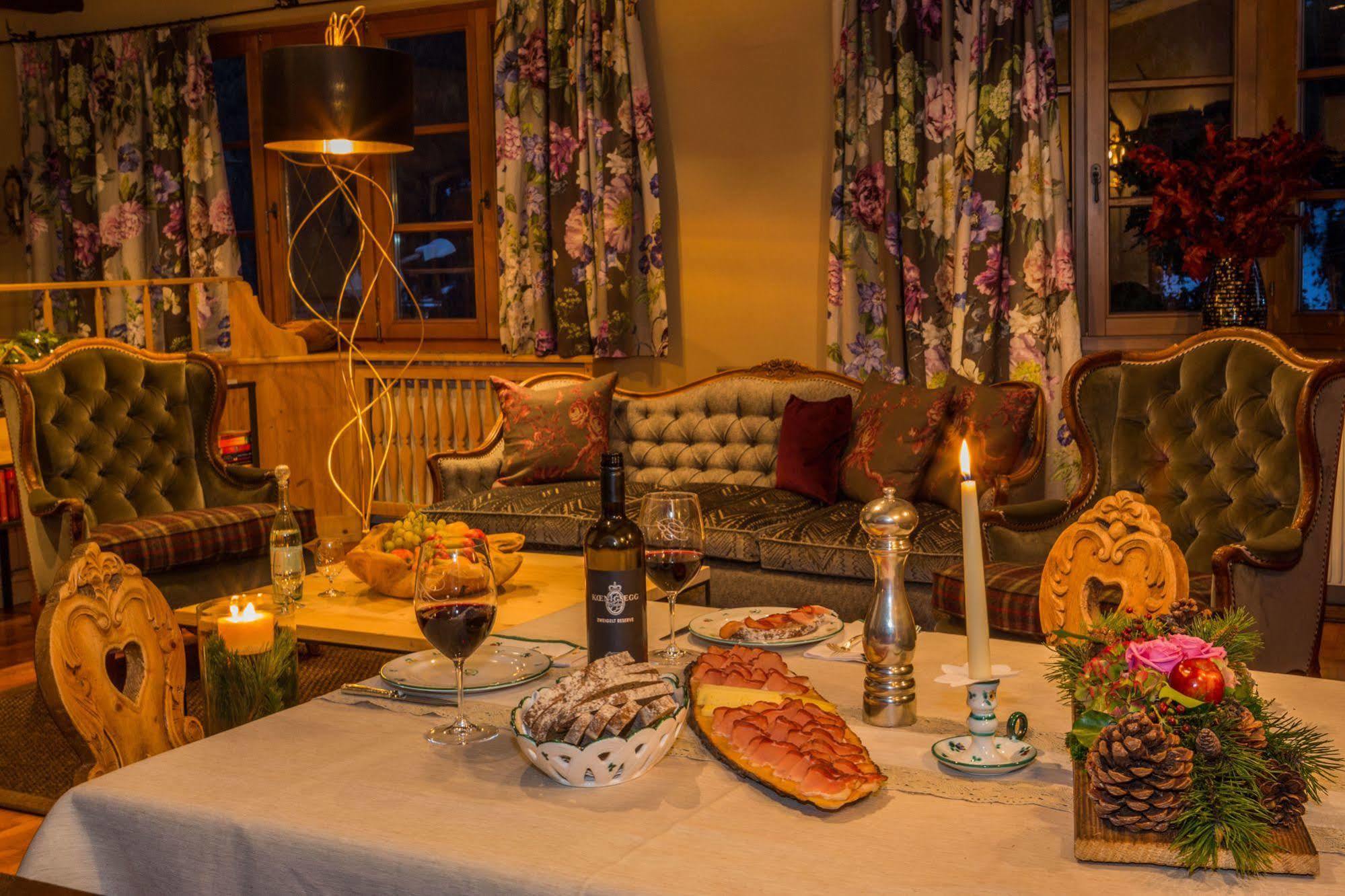Chalet Brunnenhof 장크트안톤암아를베르크 외부 사진