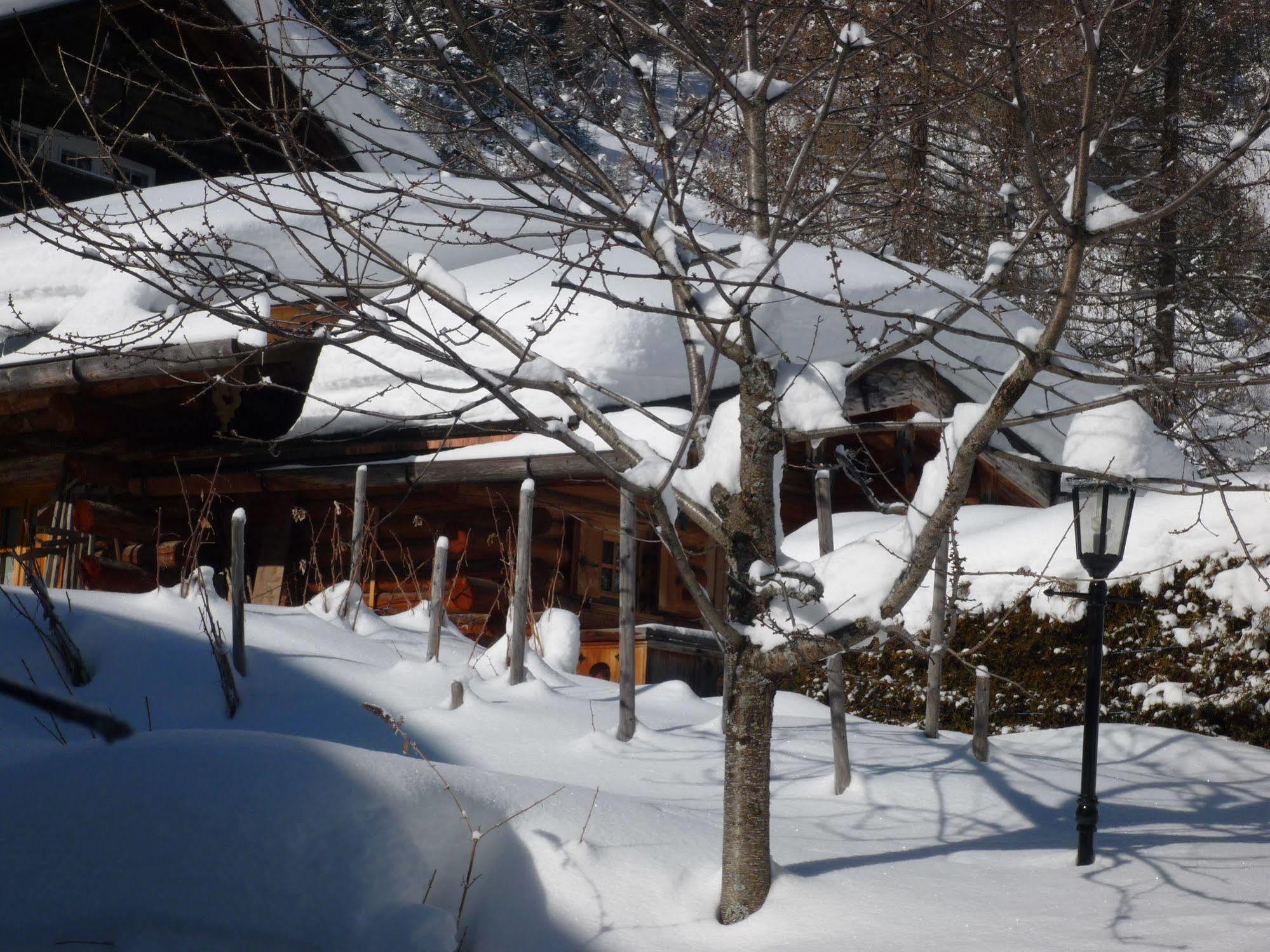 Chalet Brunnenhof 장크트안톤암아를베르크 외부 사진