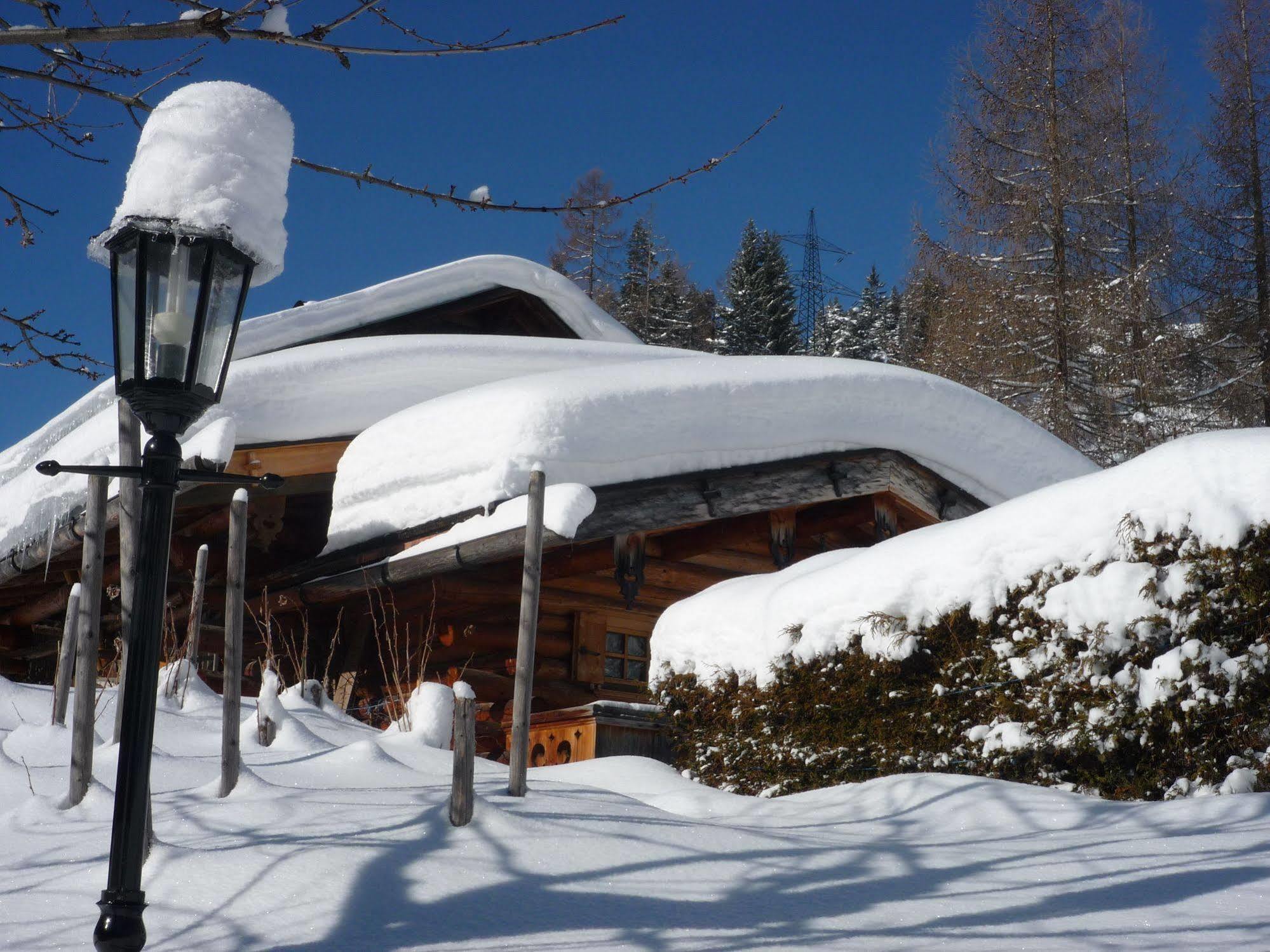 Chalet Brunnenhof 장크트안톤암아를베르크 외부 사진