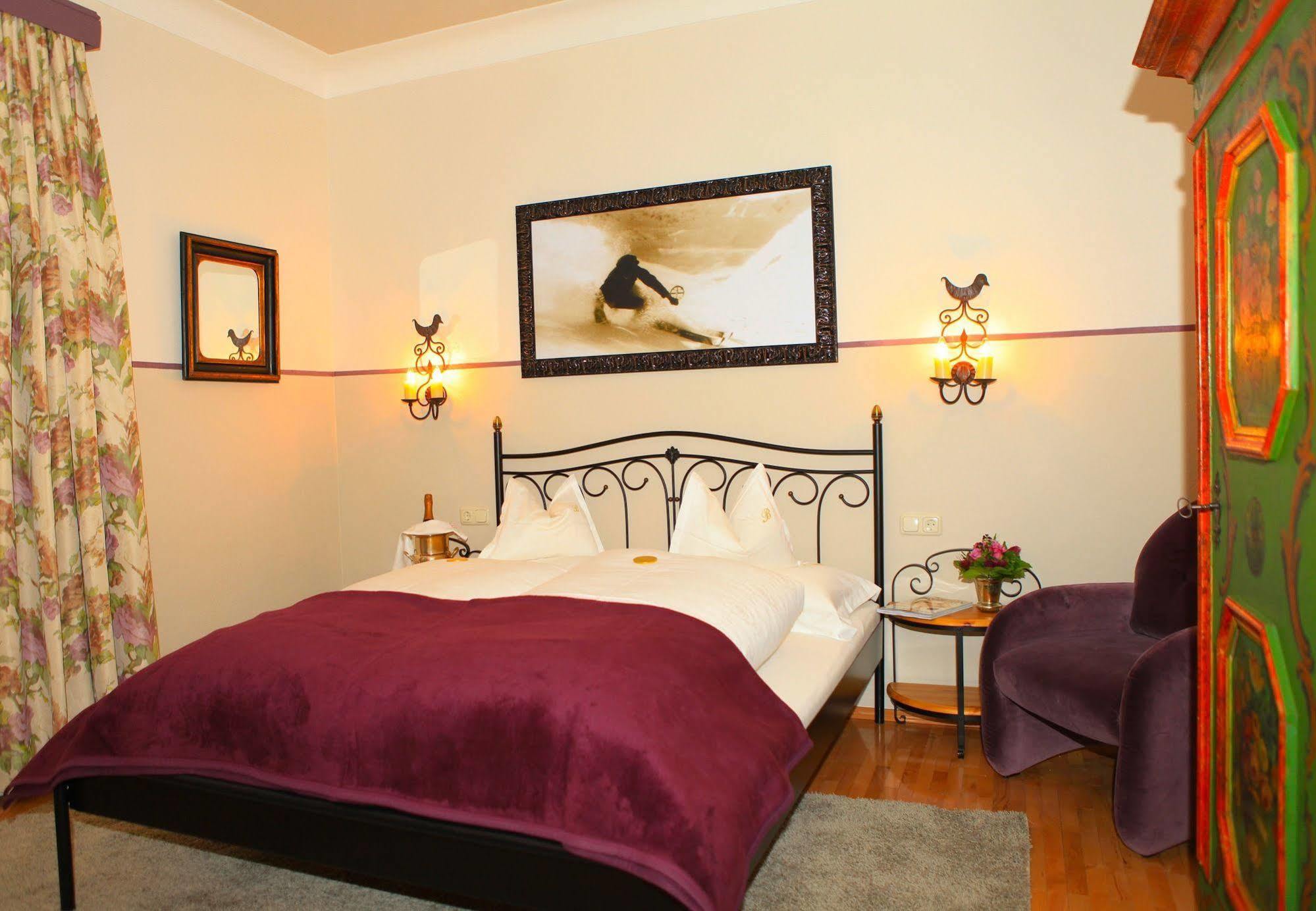 Chalet Brunnenhof 장크트안톤암아를베르크 외부 사진
