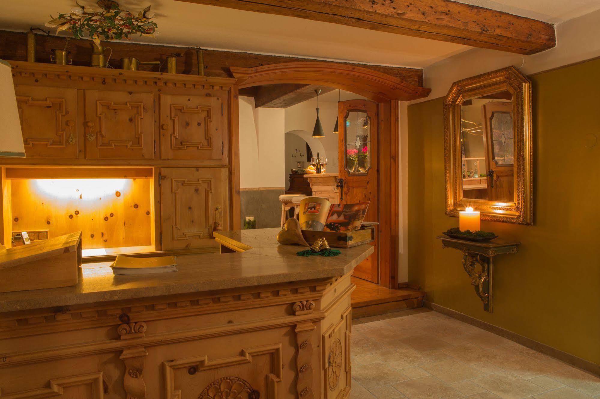Chalet Brunnenhof 장크트안톤암아를베르크 외부 사진