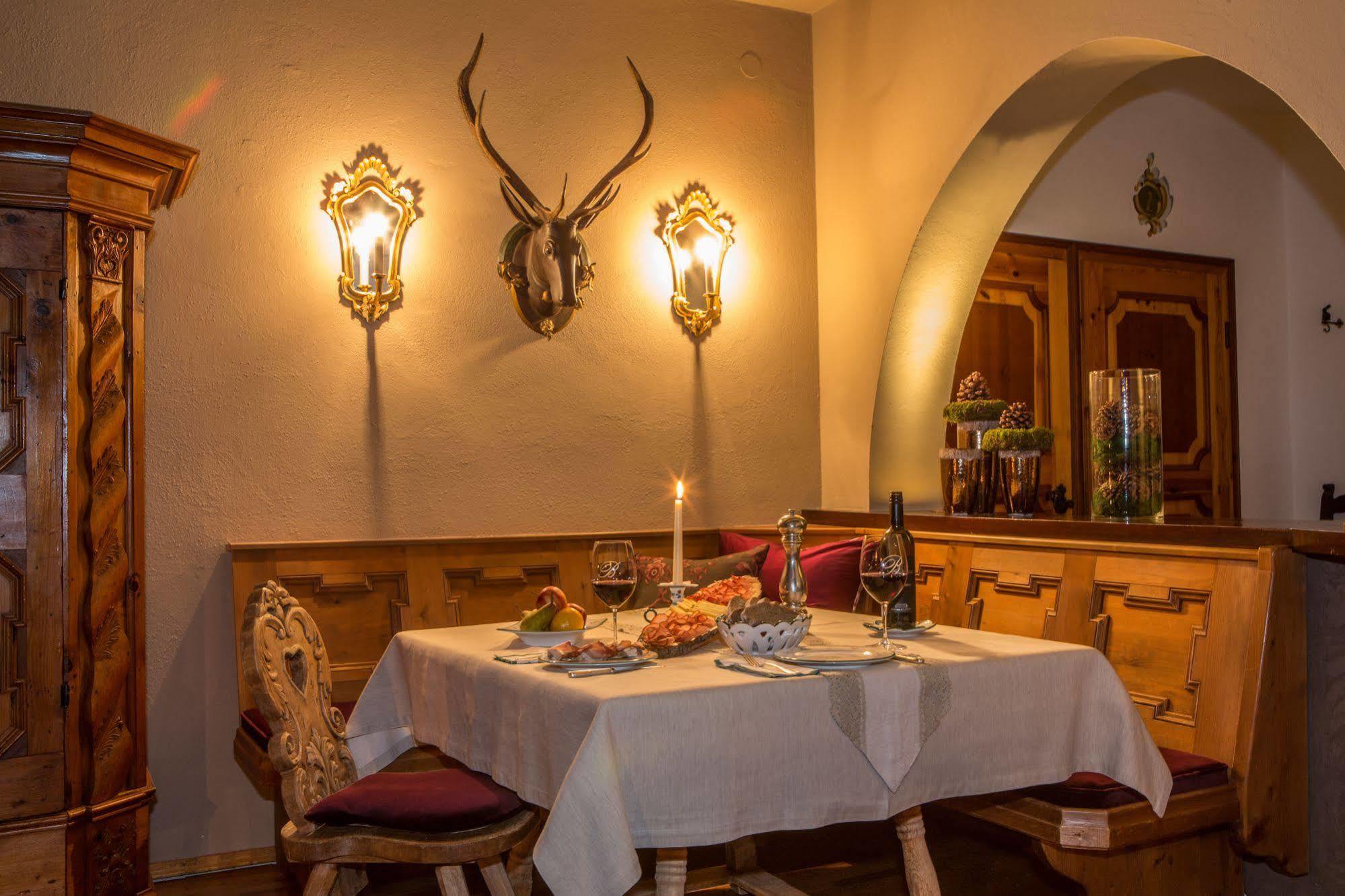 Chalet Brunnenhof 장크트안톤암아를베르크 외부 사진